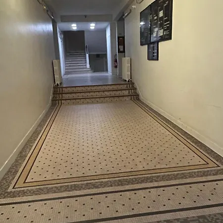 شقة Bel Avec Mezzanine Pour 4 Personnes Au Centre De *