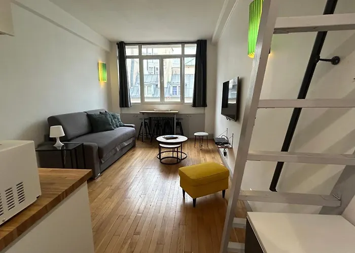 Bel Avec Mezzanine Pour 4 Personnes Au Centre De Daire *